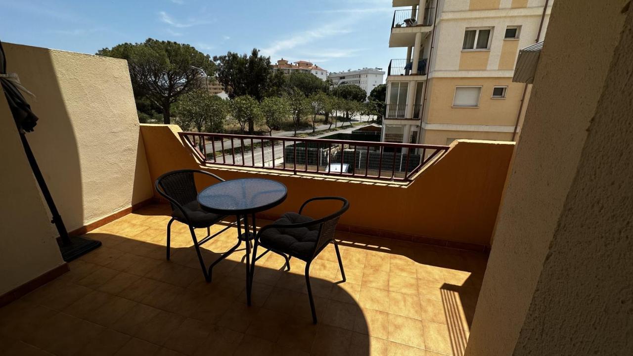 Apartamento De Playa En Santa Margarita. Rosas Exterior foto